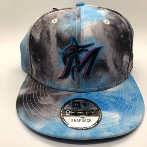 MIAMI MARLINS 9FIFTY NEW ERA SNAPBACK HAT